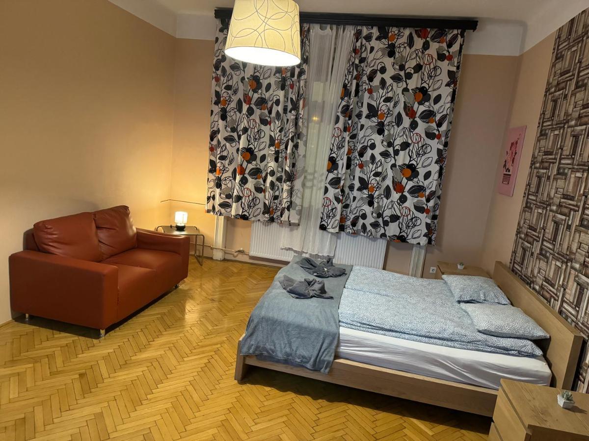 Apartament Lanchid Castle Side Red And Blue Budapeszt Zewnętrze zdjęcie