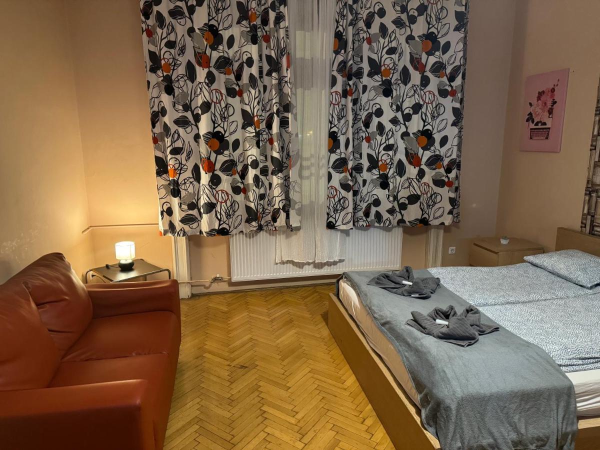 Apartament Lanchid Castle Side Red And Blue Budapeszt Zewnętrze zdjęcie