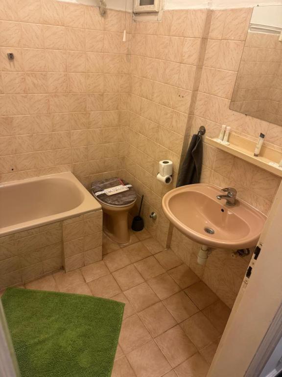 Apartament Lanchid Castle Side Red And Blue Budapeszt Zewnętrze zdjęcie