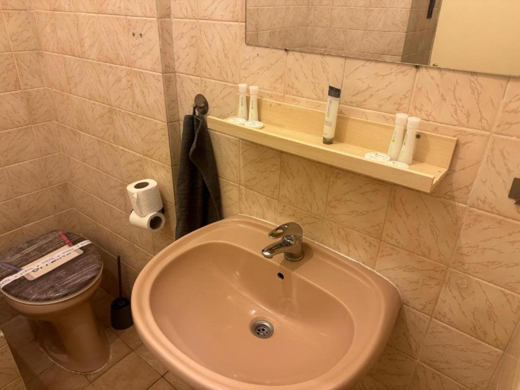 Apartament Lanchid Castle Side Red And Blue Budapeszt Zewnętrze zdjęcie
